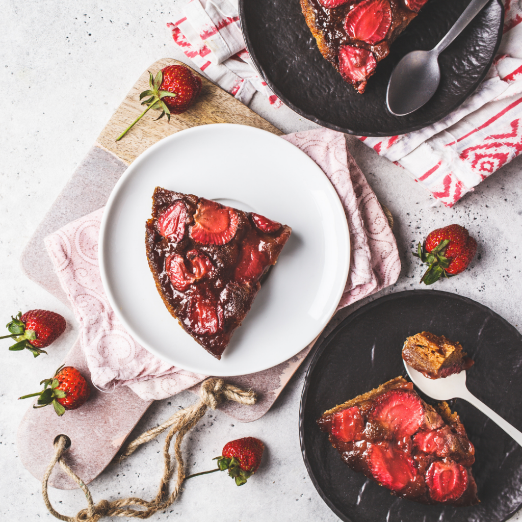Sensational Strawberry Chocolate Pie: Blissful Indulgence
